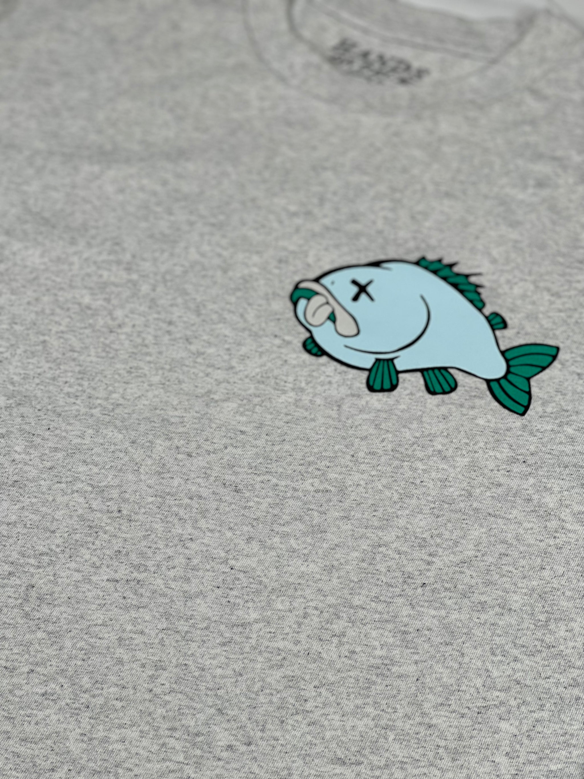 Dead Fish T-shirt (White Heather) – Hands On Deck Fishing
